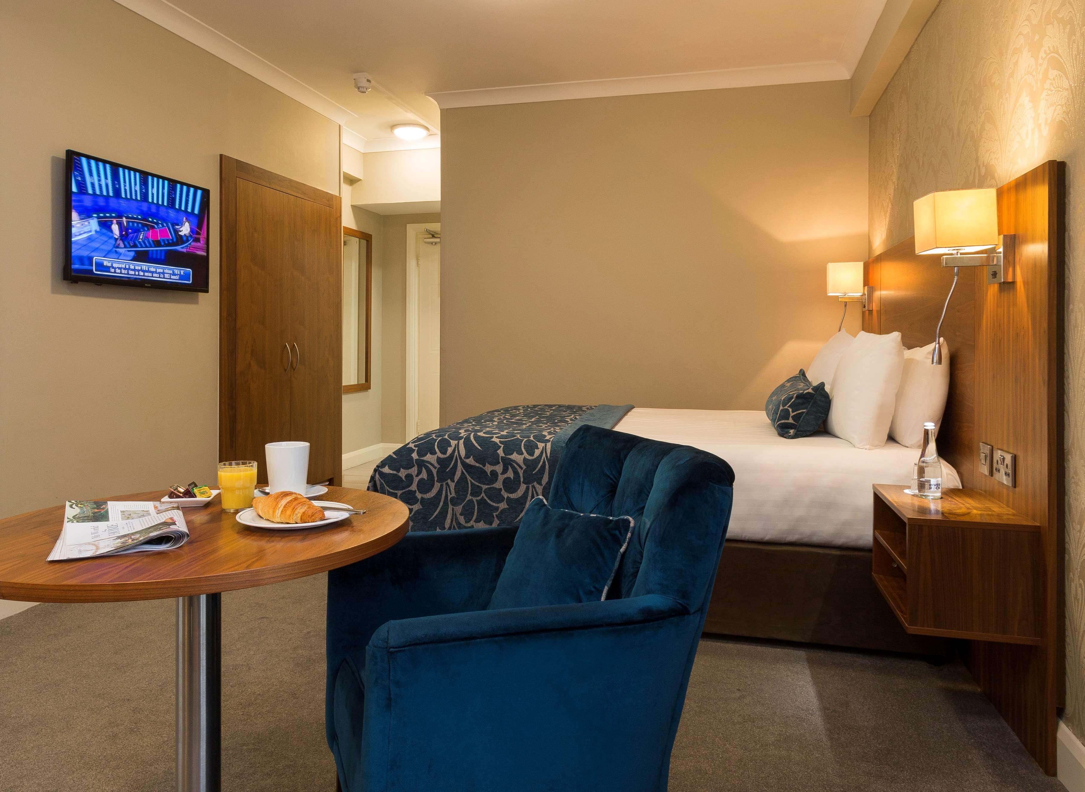 เดอะ รอยัล โฮเต็ล แอนด์ เมอริล เลชเชอร์ คลับ Hotel เบรย์ ภายนอก รูปภาพ