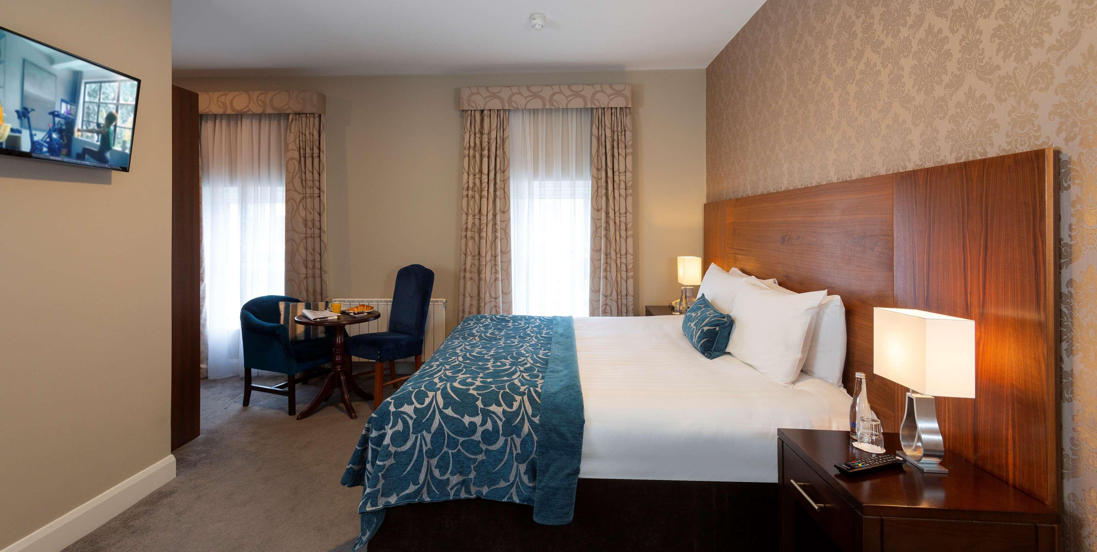 เดอะ รอยัล โฮเต็ล แอนด์ เมอริล เลชเชอร์ คลับ Hotel เบรย์ ภายนอก รูปภาพ