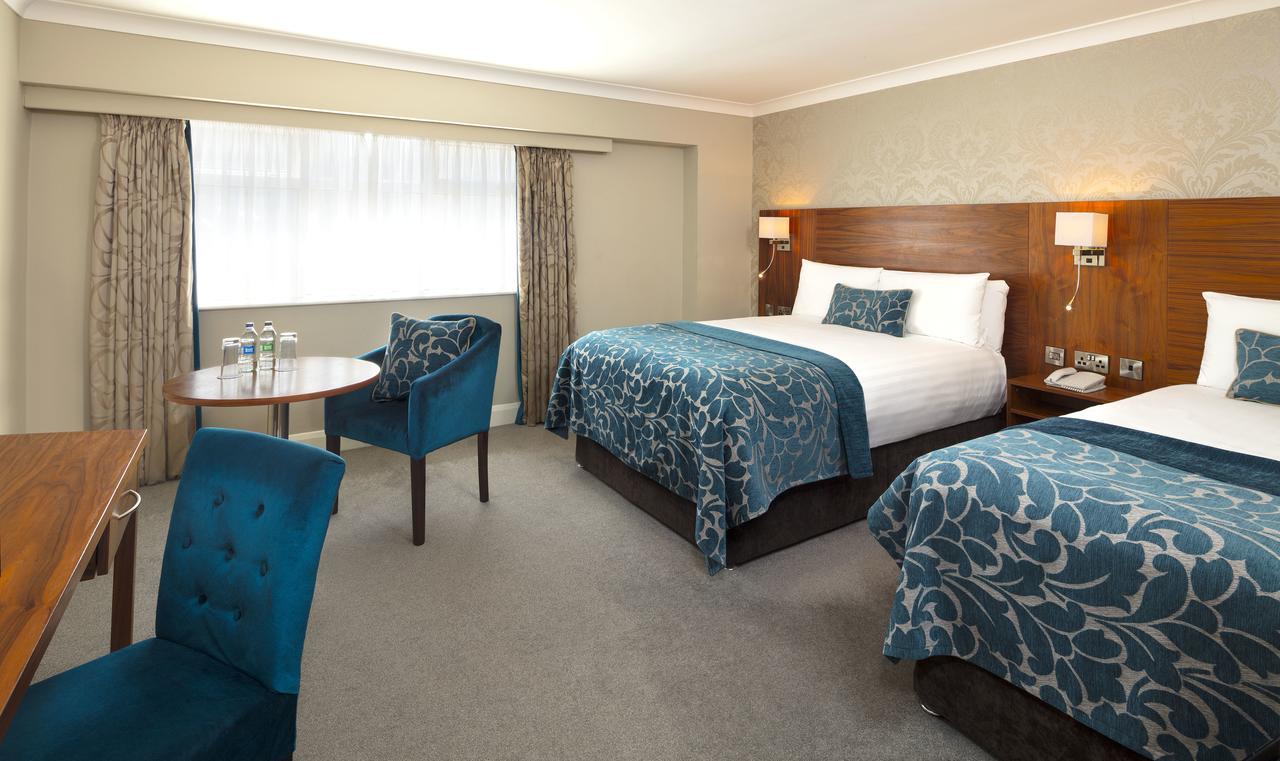 เดอะ รอยัล โฮเต็ล แอนด์ เมอริล เลชเชอร์ คลับ Hotel เบรย์ ภายนอก รูปภาพ