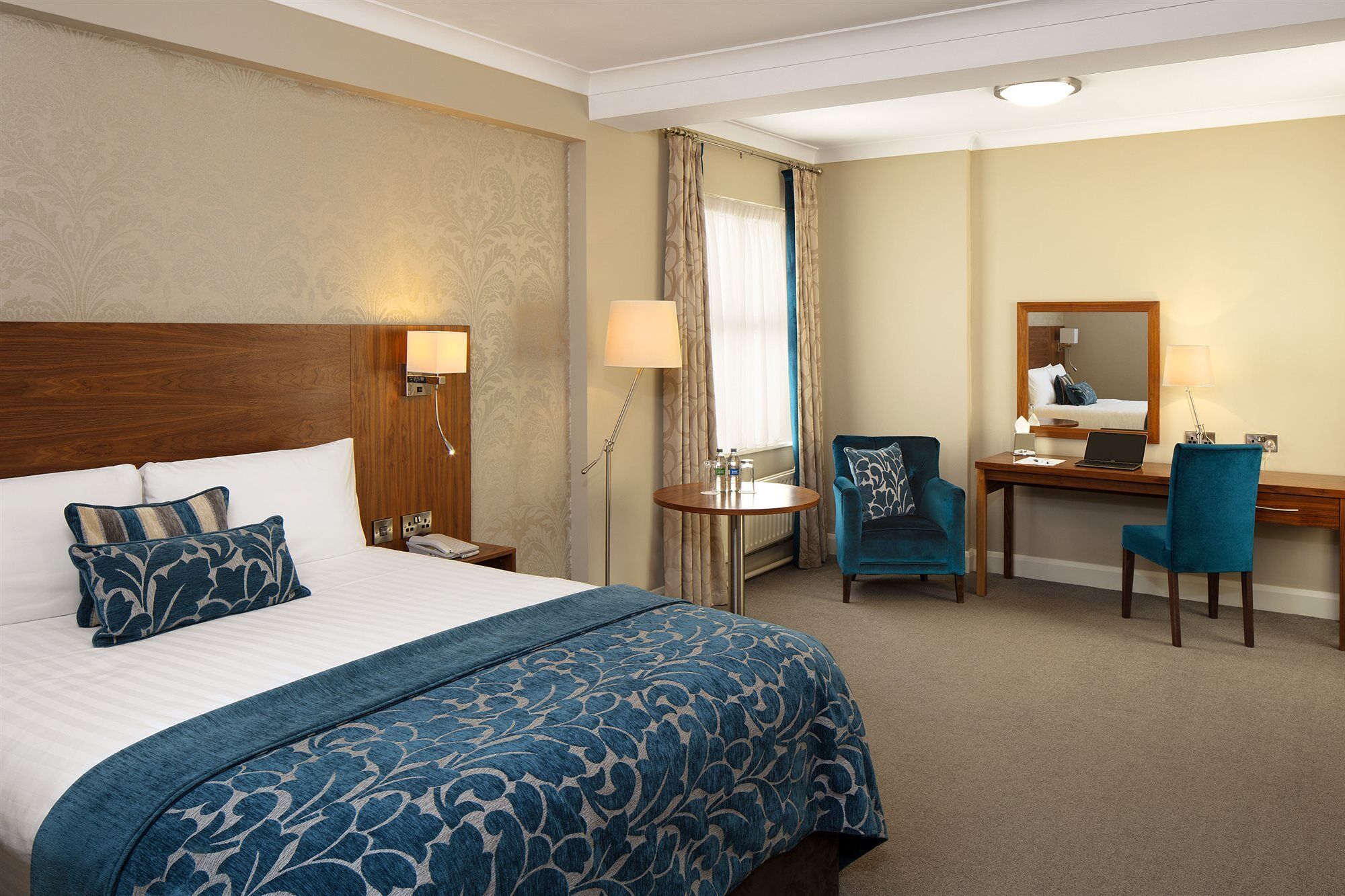 เดอะ รอยัล โฮเต็ล แอนด์ เมอริล เลชเชอร์ คลับ Hotel เบรย์ ภายนอก รูปภาพ